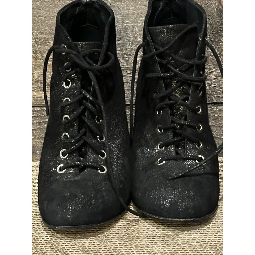 Chanel‎ Black/Silver Suede Pearl Heel Lace Up Booties Size 37.5 READ - Picture 4 of 8
